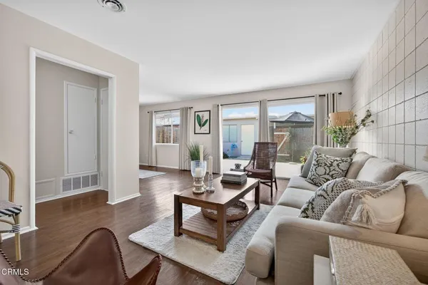 $445,000 | 20 West Fiesta Green, Port Hueneme, CA 93041