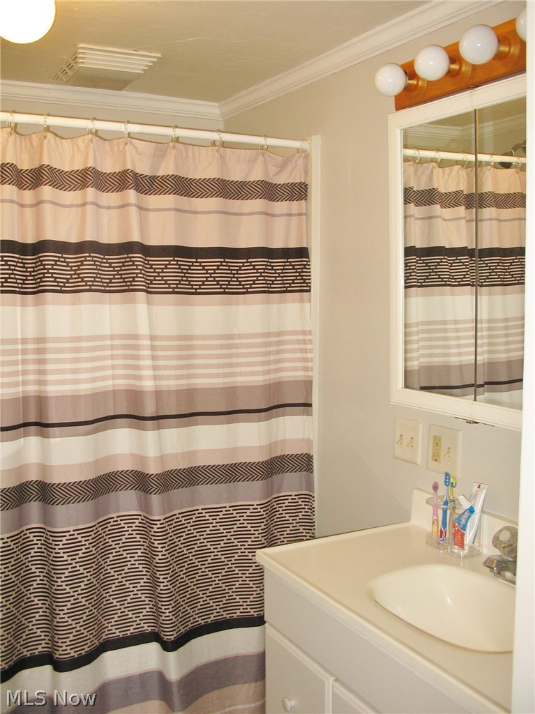 6395 Waterloo Road Atwater, OH 44201 - Photo 20 of 34 Updated second floor bathroom