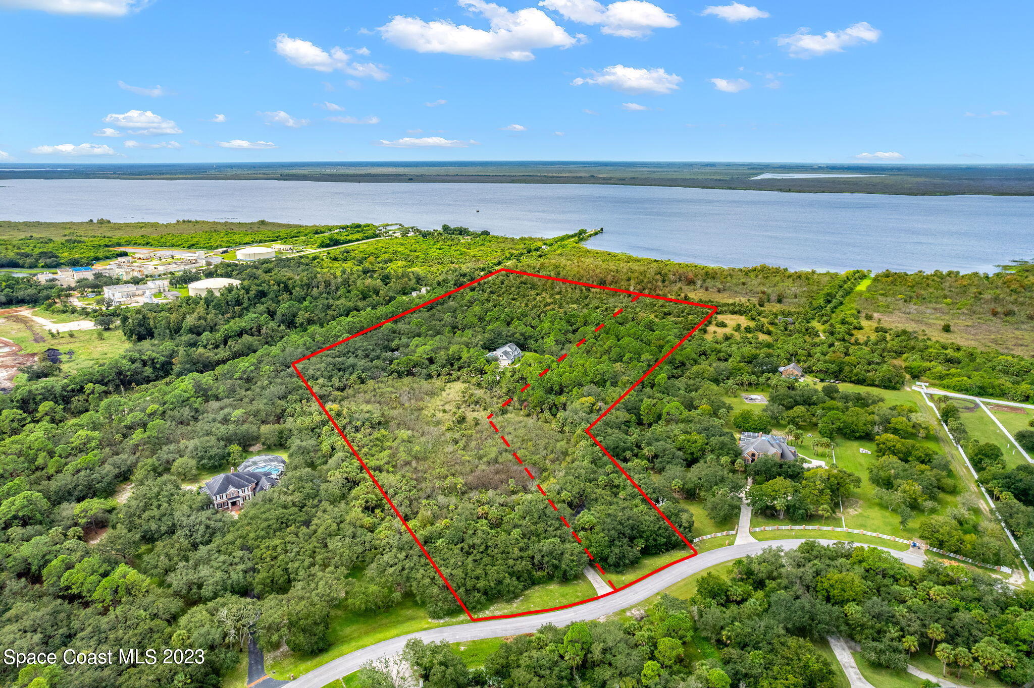 5595 Willoughby Drive Melbourne, FL 32934 - Photo 3 of 40 a view of yard with outdoor space