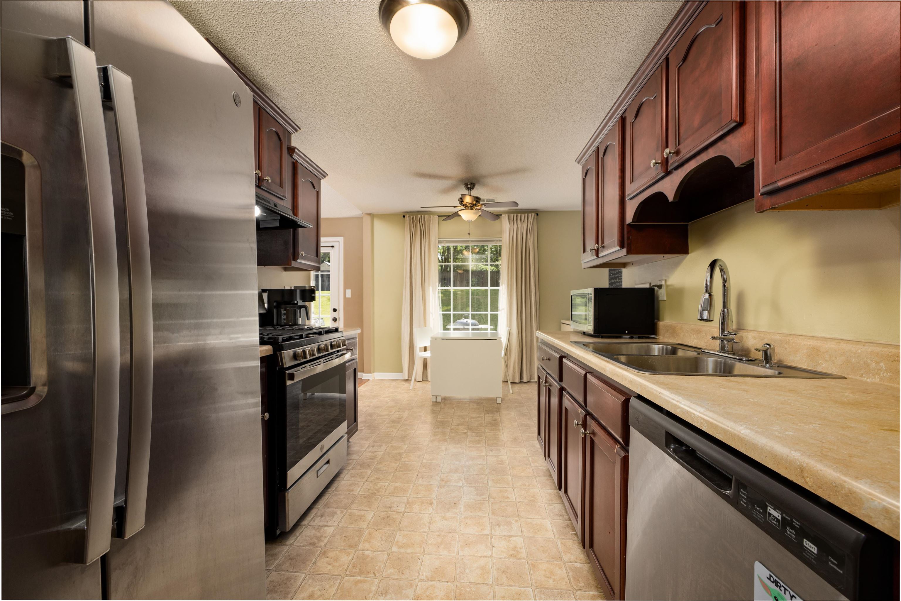 4372 Cedar Hills Road Memphis, TN 38135 - Photo 10 of 25 Gallery Image 10