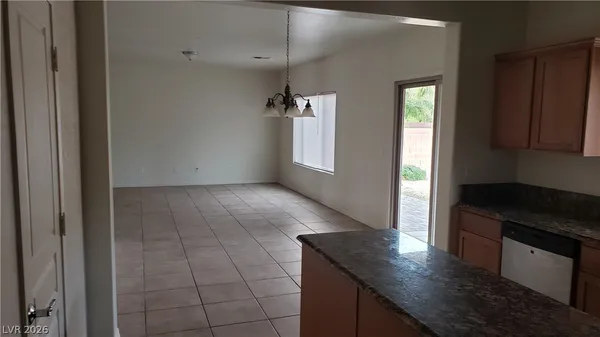 $2,800 | 5526 Moonlight Gardens Street, Las Vegas, NV 89130