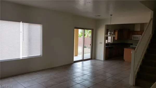 $2,800 | 5526 Moonlight Gardens Street, Las Vegas, NV 89130