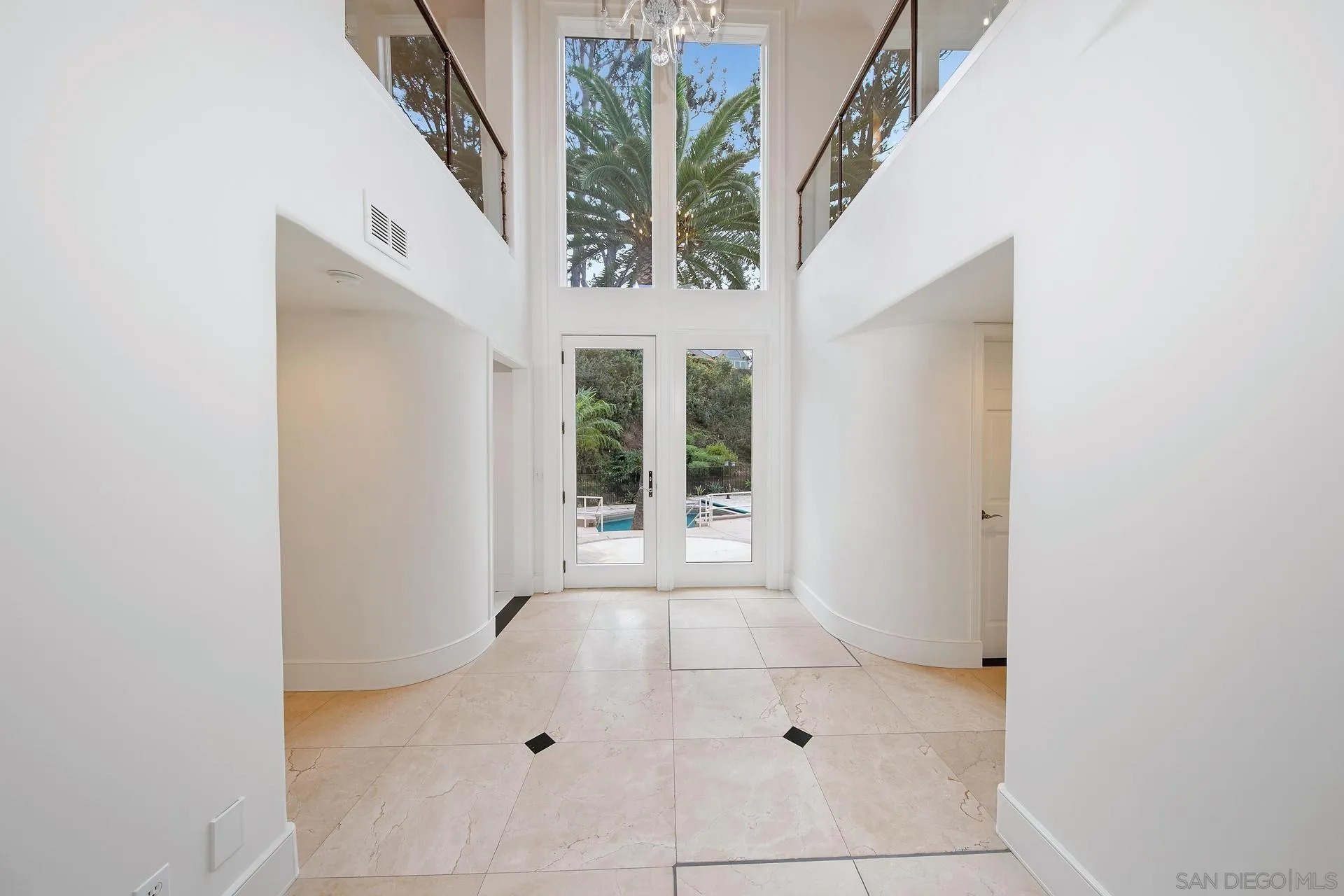 1735 Seaview Avenue Del Mar, CA 92014 - Photo 26 of 51 a view of entryway