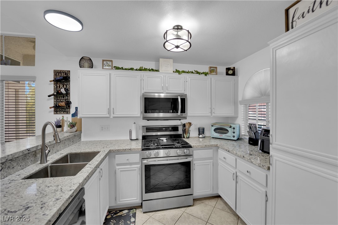 3125 North Buffalo Drive, Unit 2103 Las Vegas, NV 89128 - Photo 9 of 38