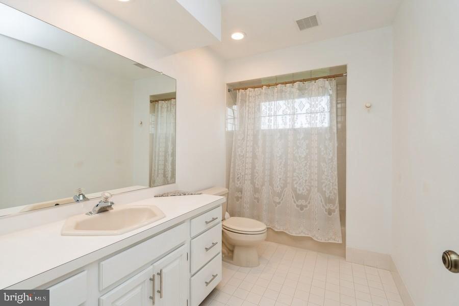 34 Providence Drive Princeton Junction, NJ 08550 - Photo 43 of 59