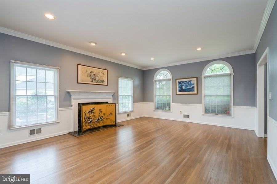 34 Providence Drive Princeton Junction, NJ 08550 - Photo 9 of 59