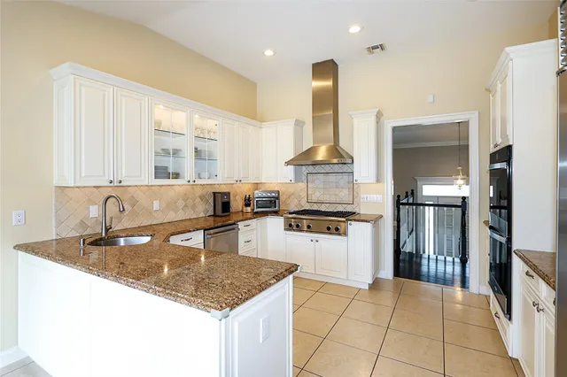 $1,588,000 | 112 Ursula Drive, Roslyn, NY 11576