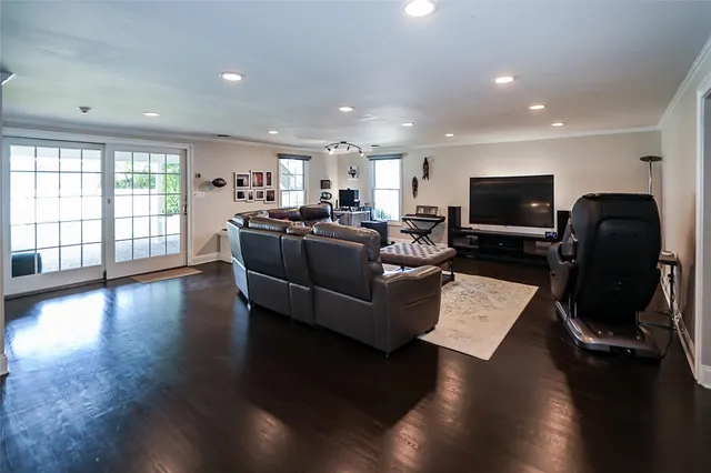 $1,588,000 | 112 Ursula Drive, Roslyn, NY 11576