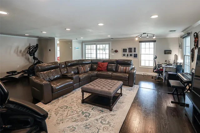 $1,588,000 | 112 Ursula Drive, Roslyn, NY 11576