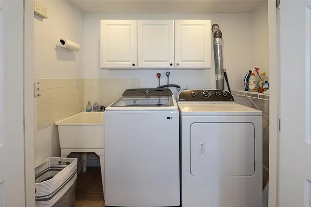 $1,588,000 | 112 Ursula Drive, Roslyn, NY 11576