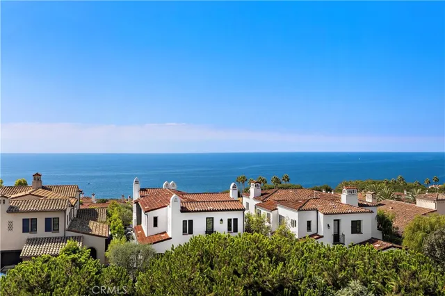 $12,499,000 | 28 Surfspray Bluff, Newport Coast, CA 92657