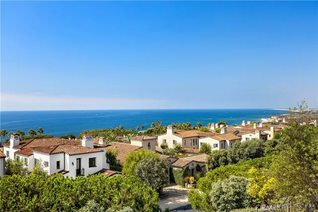 $12,499,000 | 28 Surfspray Bluff, Newport Coast, CA 92657