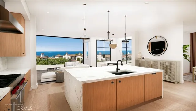 $12,499,000 | 28 Surfspray Bluff, Newport Coast, CA 92657