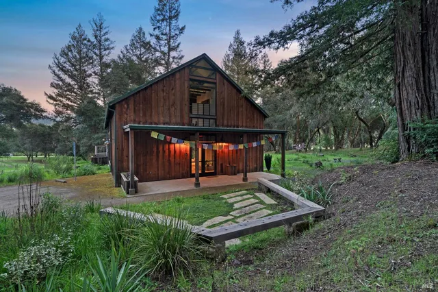 $9,950,000 | 18501 Van Zandt Resort Road, Philo, CA 95466