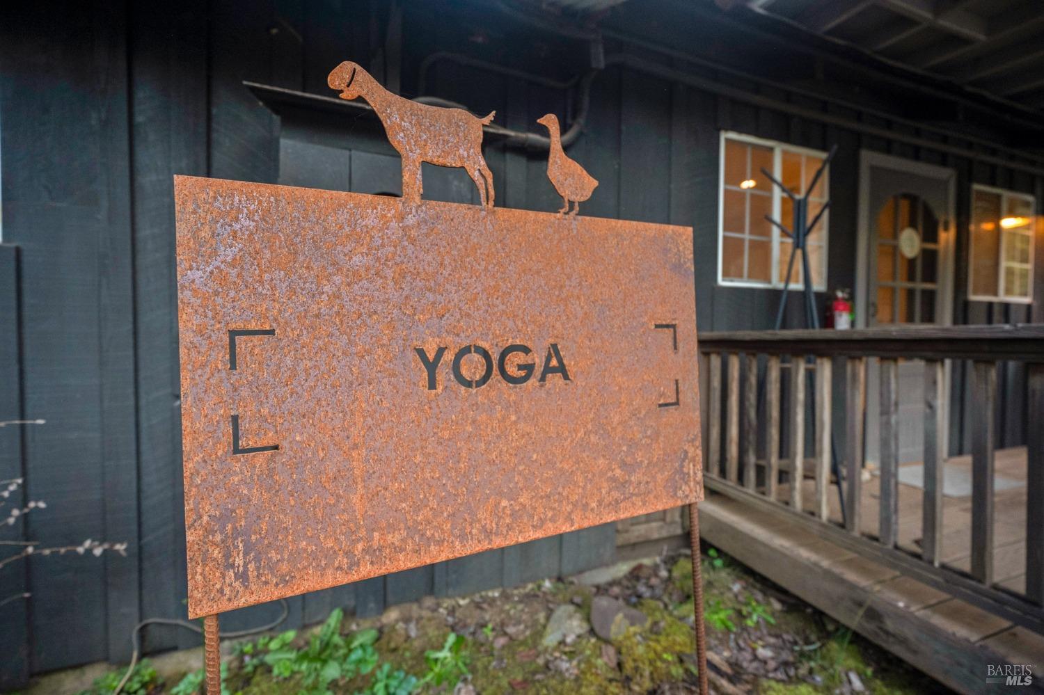 18501 Van Zandt Resort Road Philo, CA 95466 - Photo 28 of 98