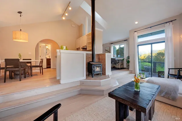 $9,950,000 | 18501 Van Zandt Resort Road, Philo, CA 95466