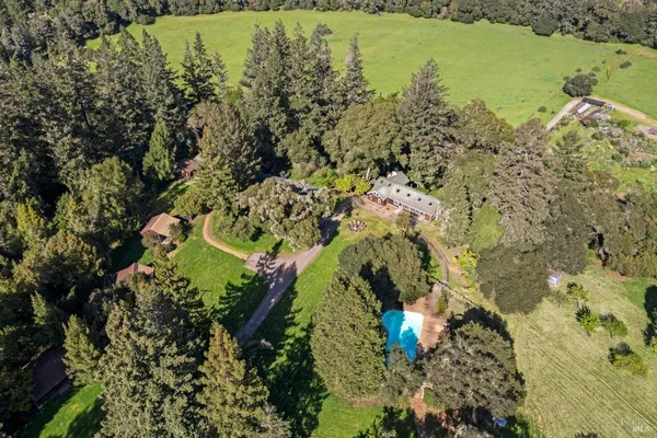 $9,950,000 | 18501 Van Zandt Resort Road, Philo, CA 95466