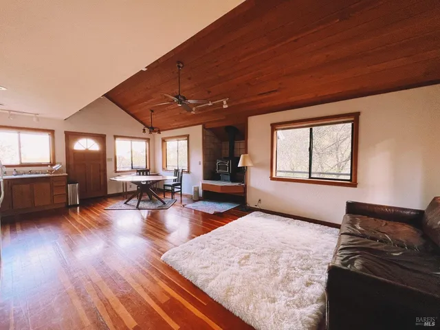 $9,950,000 | 18501 Van Zandt Resort Road, Philo, CA 95466