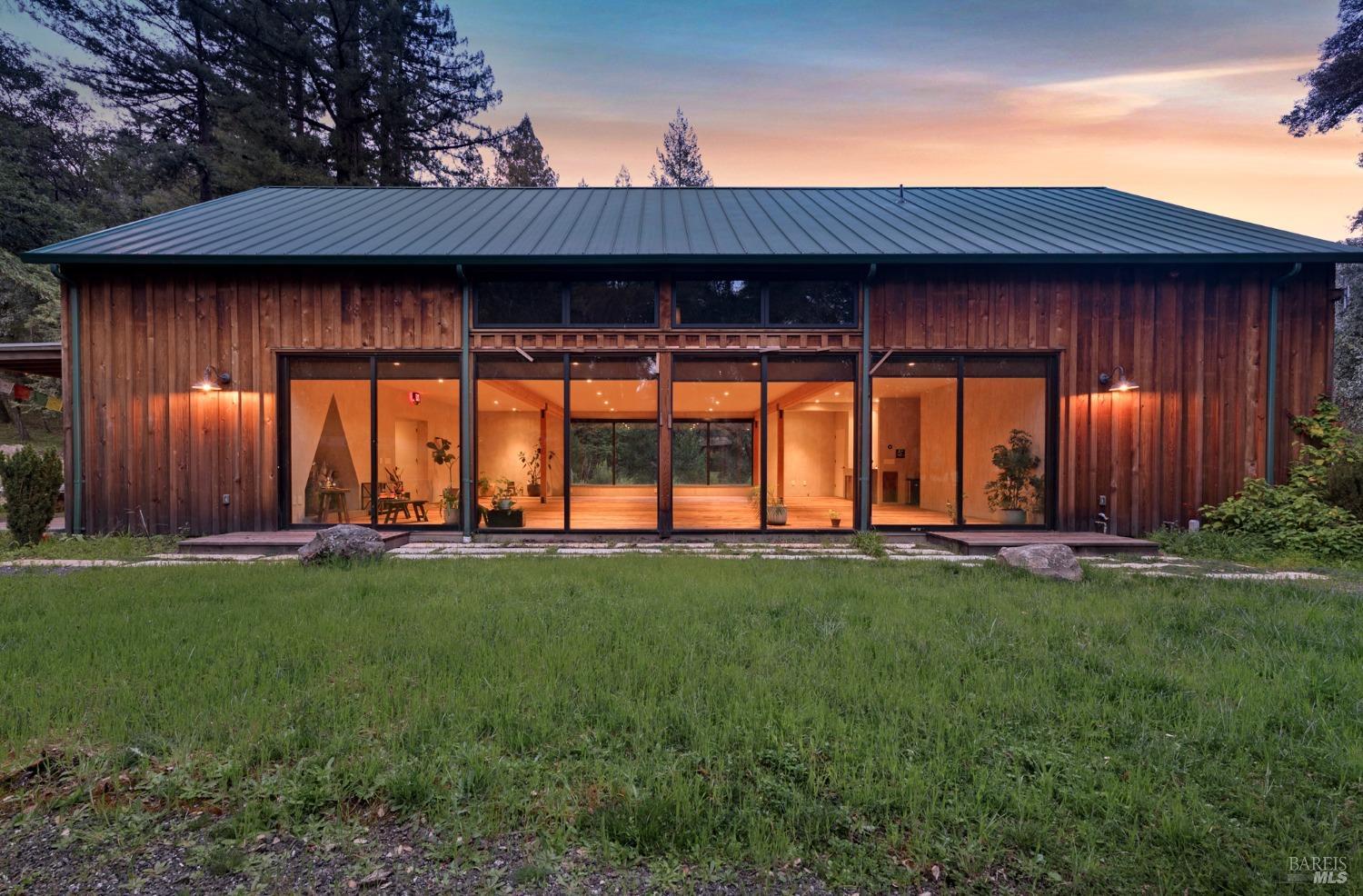 18501 Van Zandt Resort Road Philo, CA 95466 - Photo 7 of 98