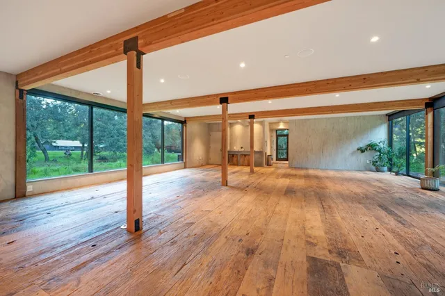 $9,950,000 | 18501 Van Zandt Resort Road, Philo, CA 95466