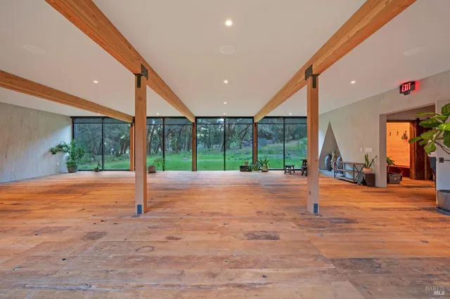 $9,950,000 | 18501 Van Zandt Resort Road, Philo, CA 95466