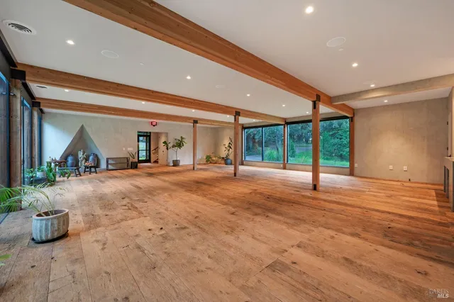 $9,950,000 | 18501 Van Zandt Resort Road, Philo, CA 95466