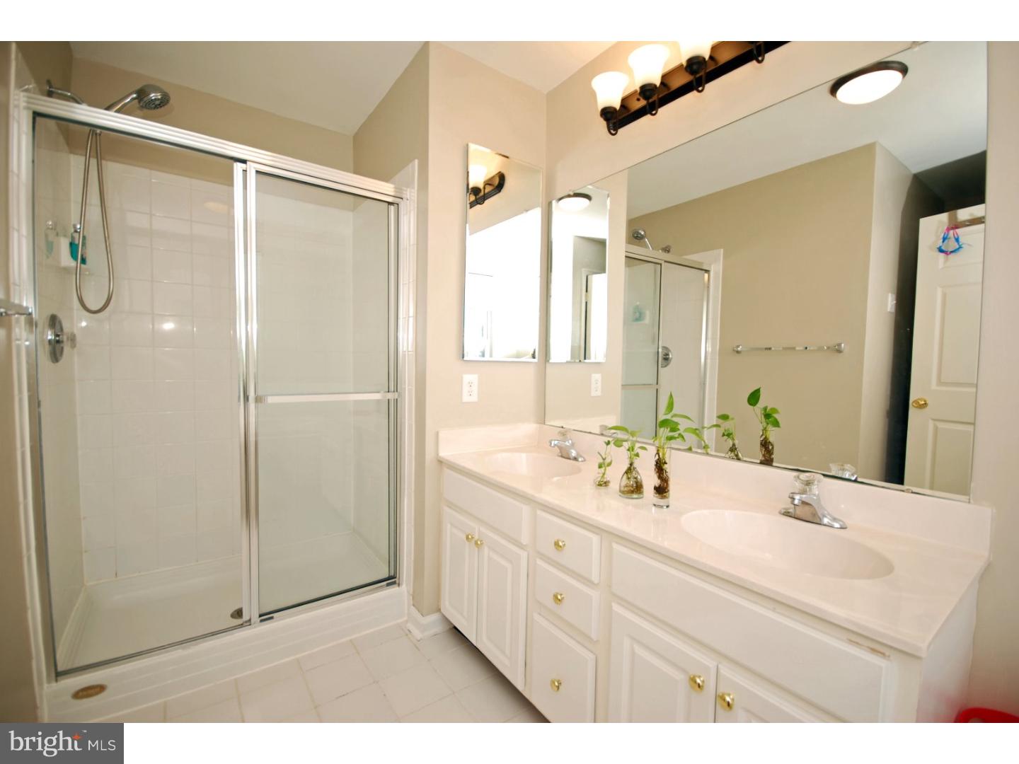 123 Warwick Road Princeton Junction, NJ 08550 - Photo 14 of 23