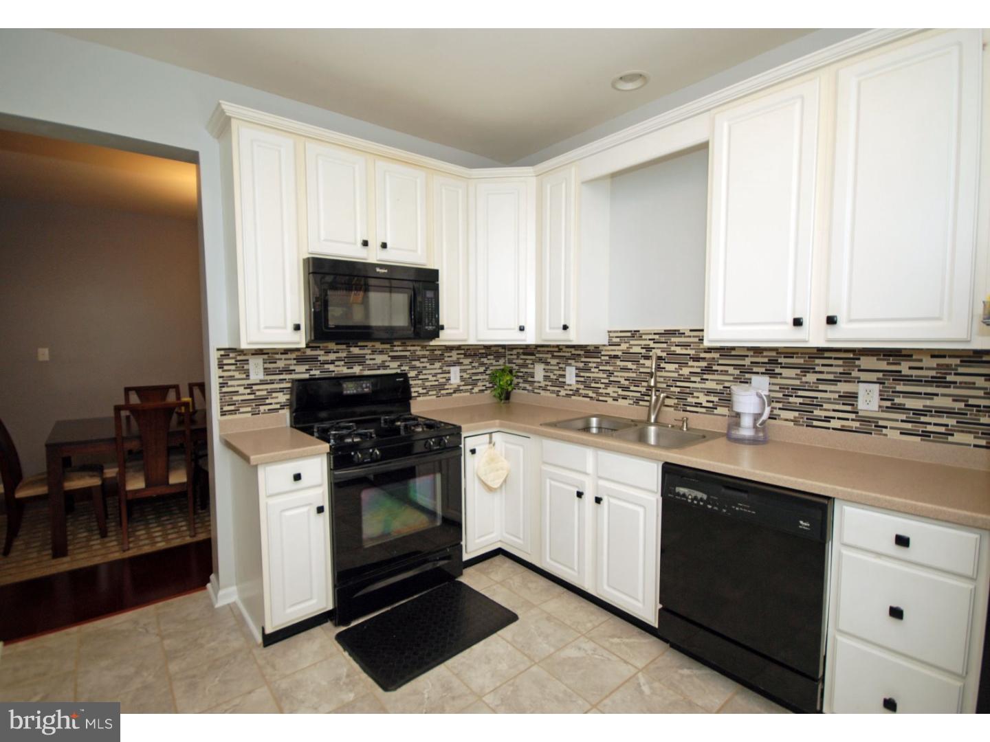 123 Warwick Road Princeton Junction, NJ 08550 - Photo 7 of 23