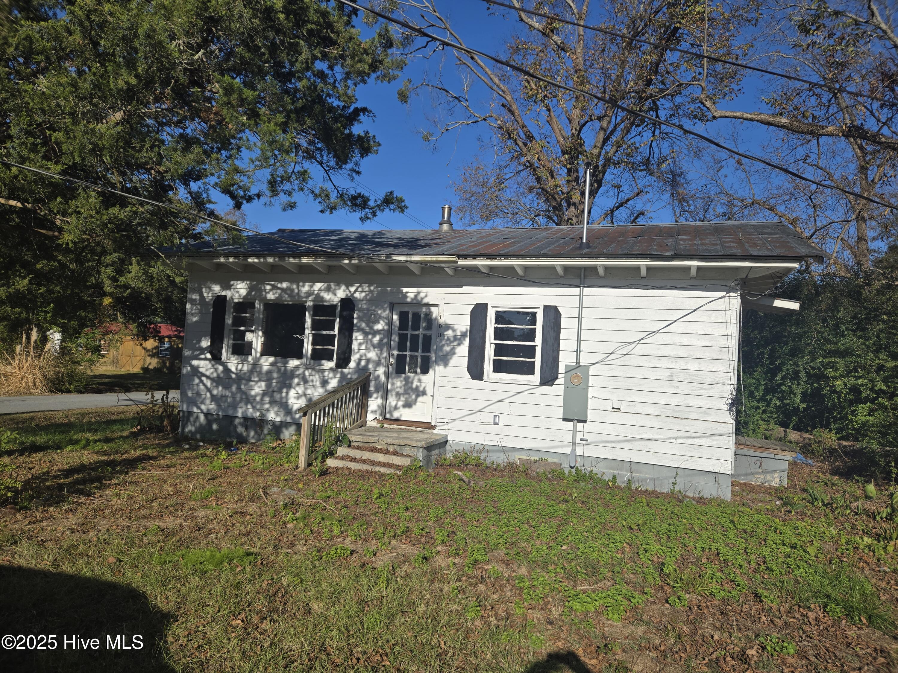 103 West Long Street Hamilton, NC 27840 - Photo 5 of 6 Front