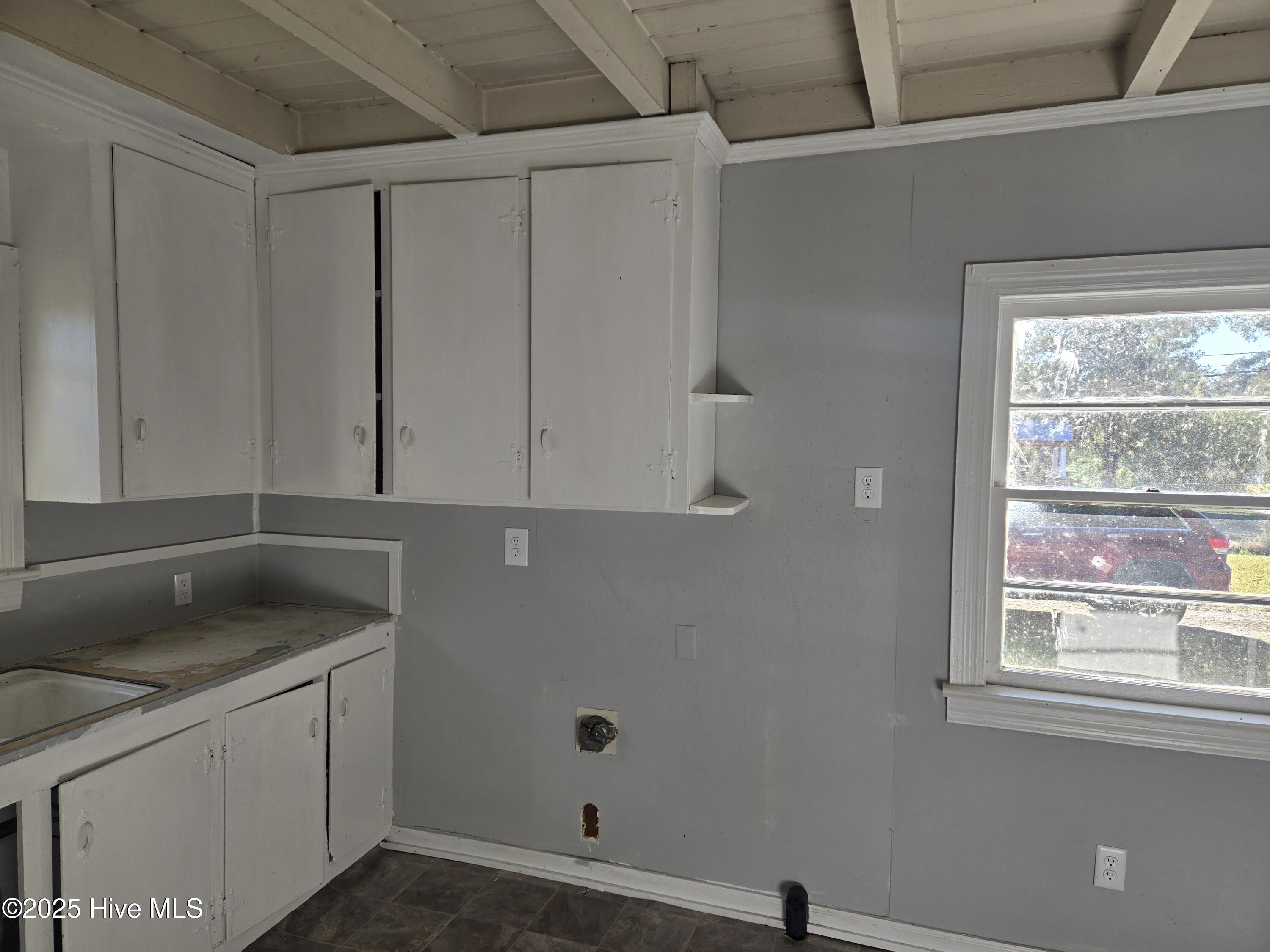 103 West Long Street Hamilton, NC 27840 - Photo 6 of 6 Kitchen