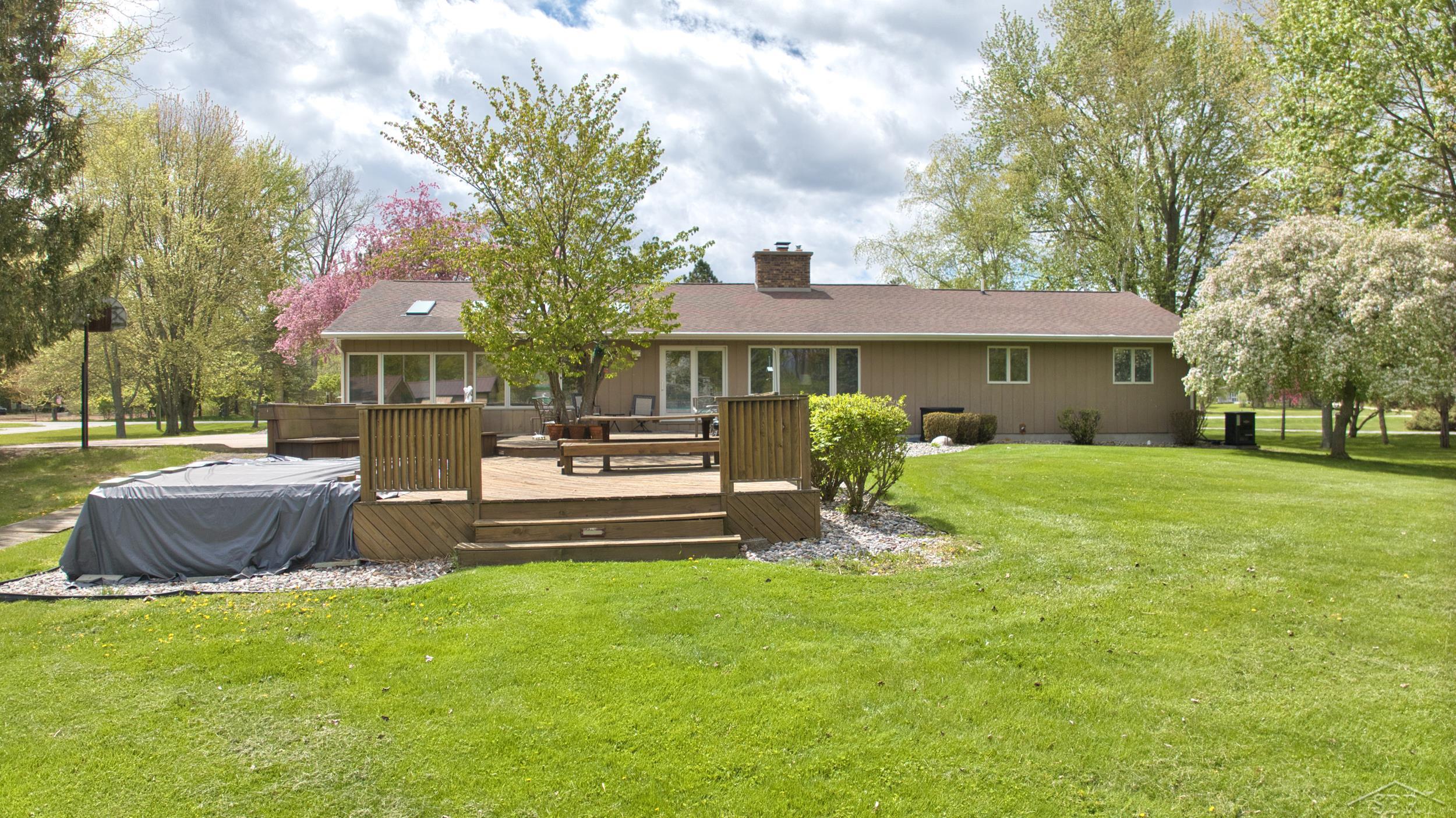 5220 North River Road Freeland, MI 48623 - Photo 6 of 47