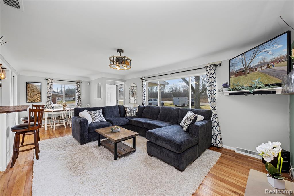 3555 Denton Road Canton, MI 48188 - Photo 12 of 84