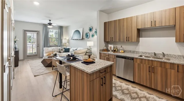 $1,628 | 1000 Chatham Center S Drive, Unit B1, Savannah, GA 31405