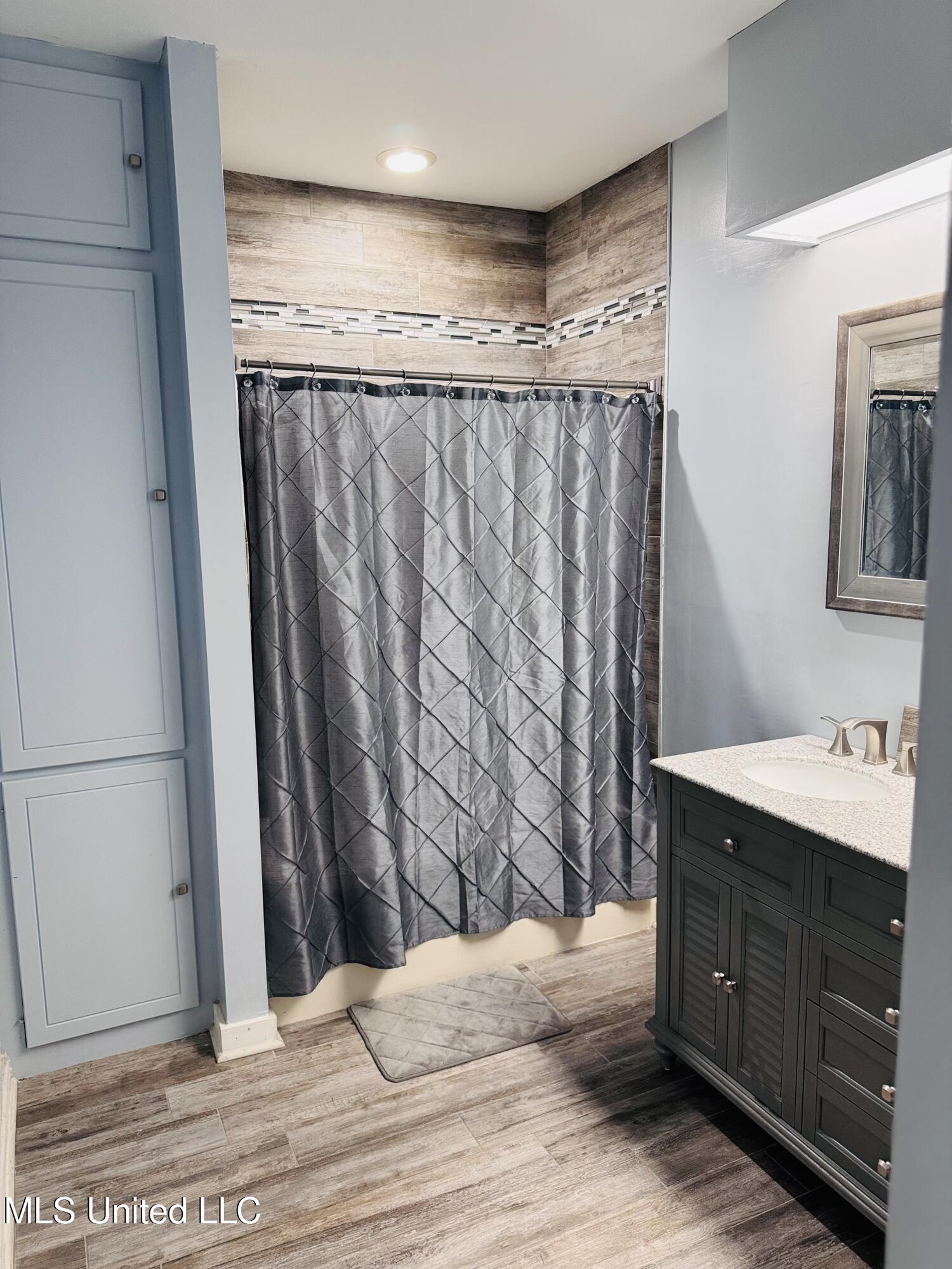 2 Autumn Cove Jackson, MS 39206 - Photo 8 of 14 Master Bath