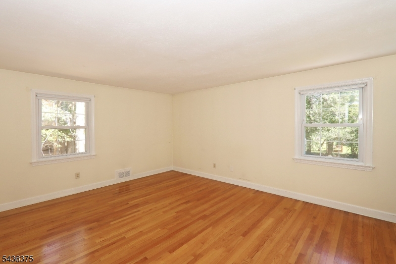 785 Lamberts Mill Road Westfield, NJ 07090 - Photo 22 of 37