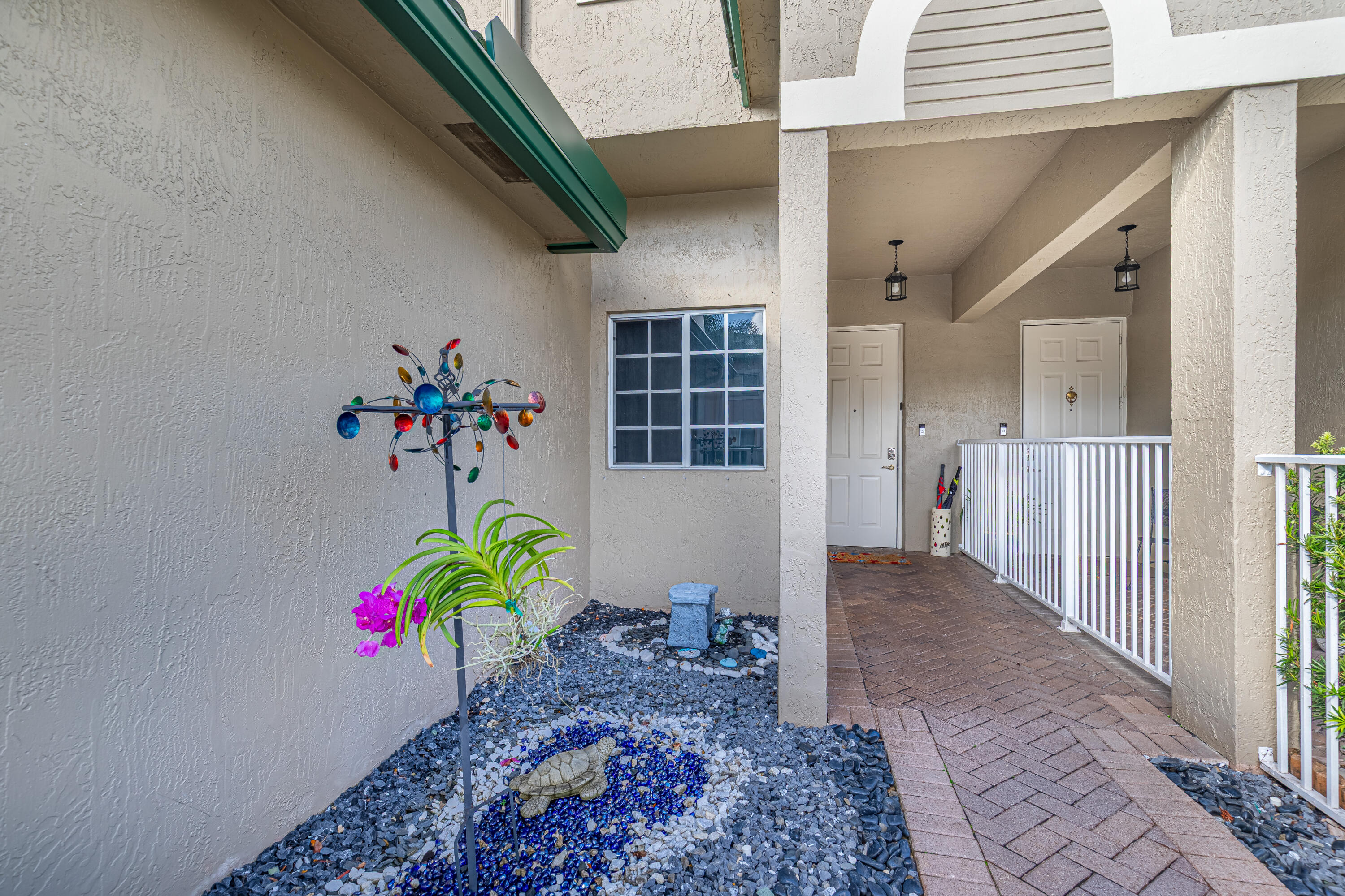 7972 Exeter Boulevard East, Unit 101 Tamarac, FL 33321 - Photo 5 of 32 Front Home-E