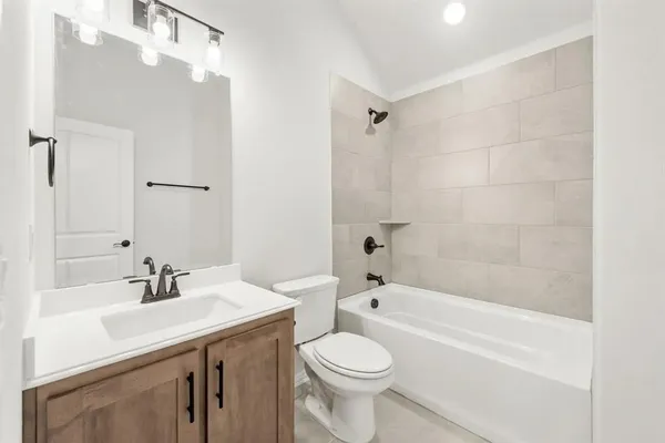 $3,395 | 5308 Century Lake Lane, Argyle, TX 76226