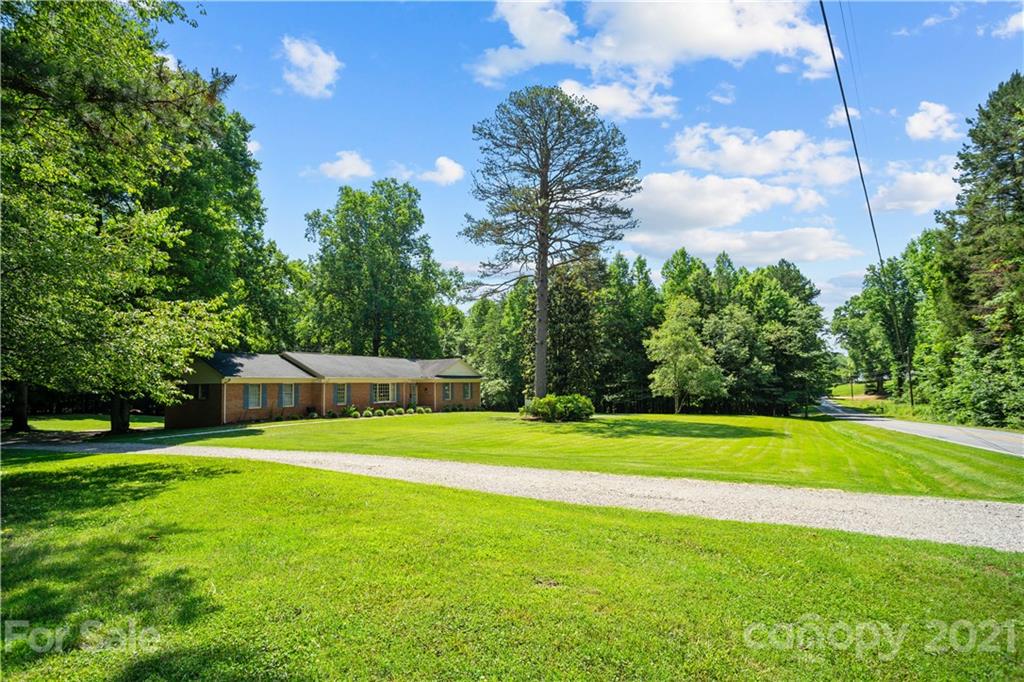 1780 Weaver Road Salisbury, NC 28147 - Photo 4 of 42 Gallery Image 4