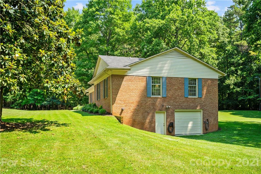 1780 Weaver Road Salisbury, NC 28147 - Photo 6 of 42 Gallery Image 6