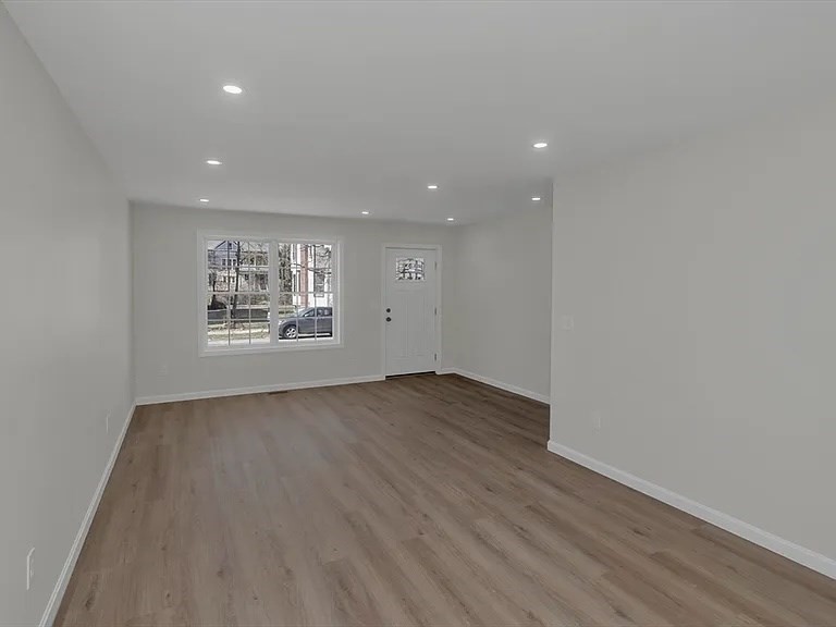 65 Euclid Avenue, Unit 1 Springfield, MA 01108 - Photo 3 of 15