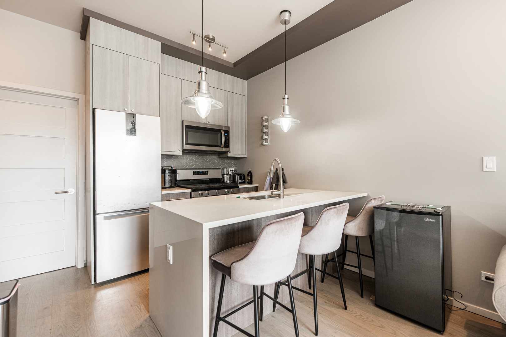 2108 West 18th Place, Unit 2 Chicago, IL 60608 - Photo 5 of 23