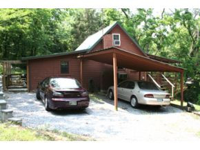 477 Shady View Road Kingsport, TN 37664 - Photo 3 of 12 Side View with carport