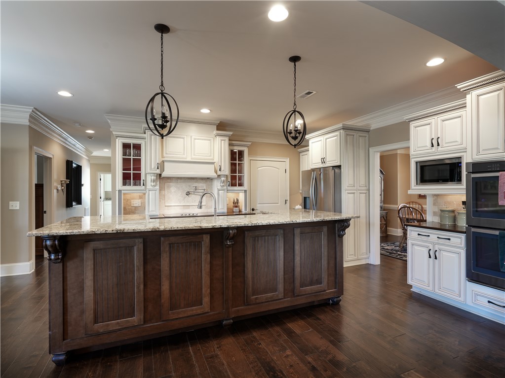 217 Andalusian Trail Anderson, SC 29621 - Photo 9 of 50 Kitchen Bar/Island