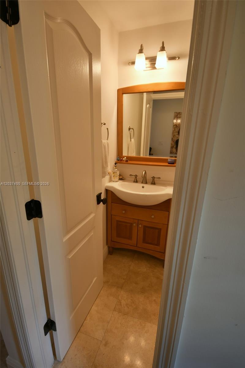 12978 Southwest 91st Place Miami, FL 33176 - Photo 16 of 79