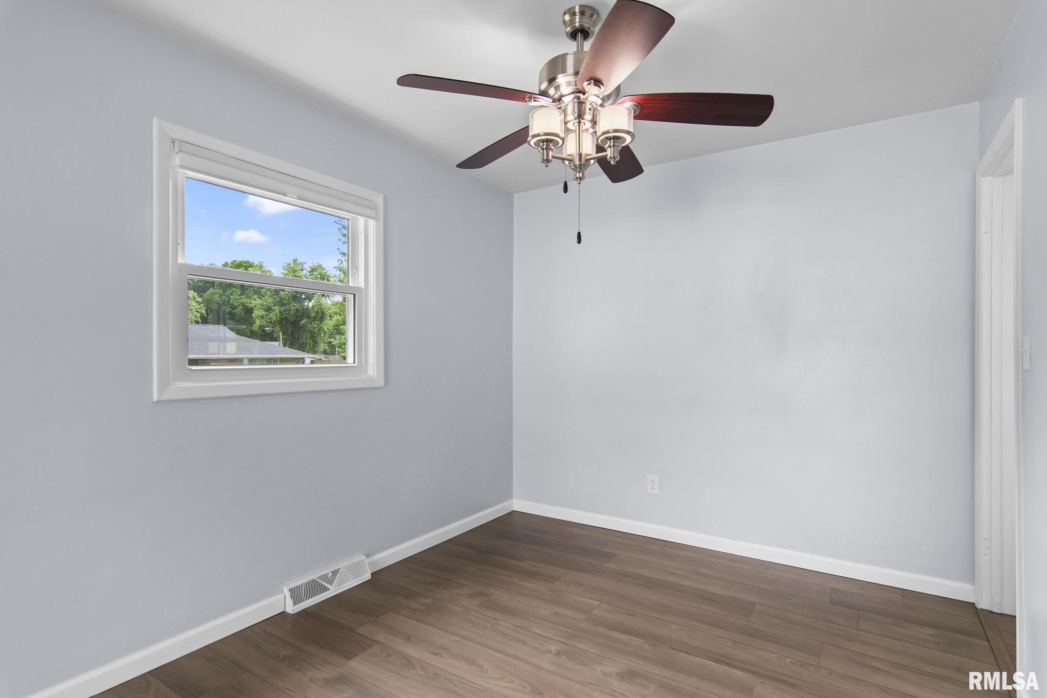 108 Collier Drive Springfield, IL 62704 - Photo 24 of 47