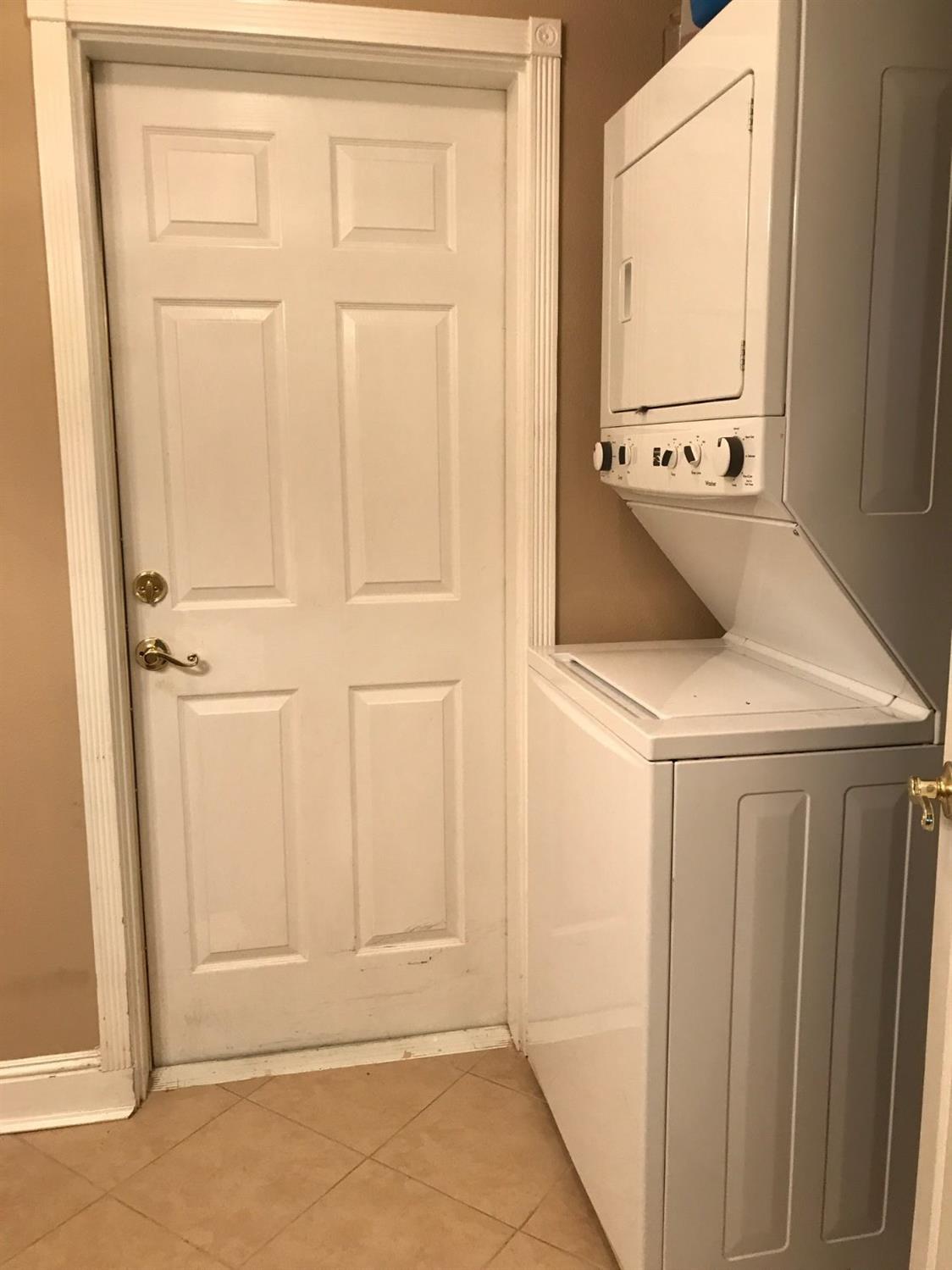 695 Monroe Street Coalinga, CA 93210 - Photo 12 of 60