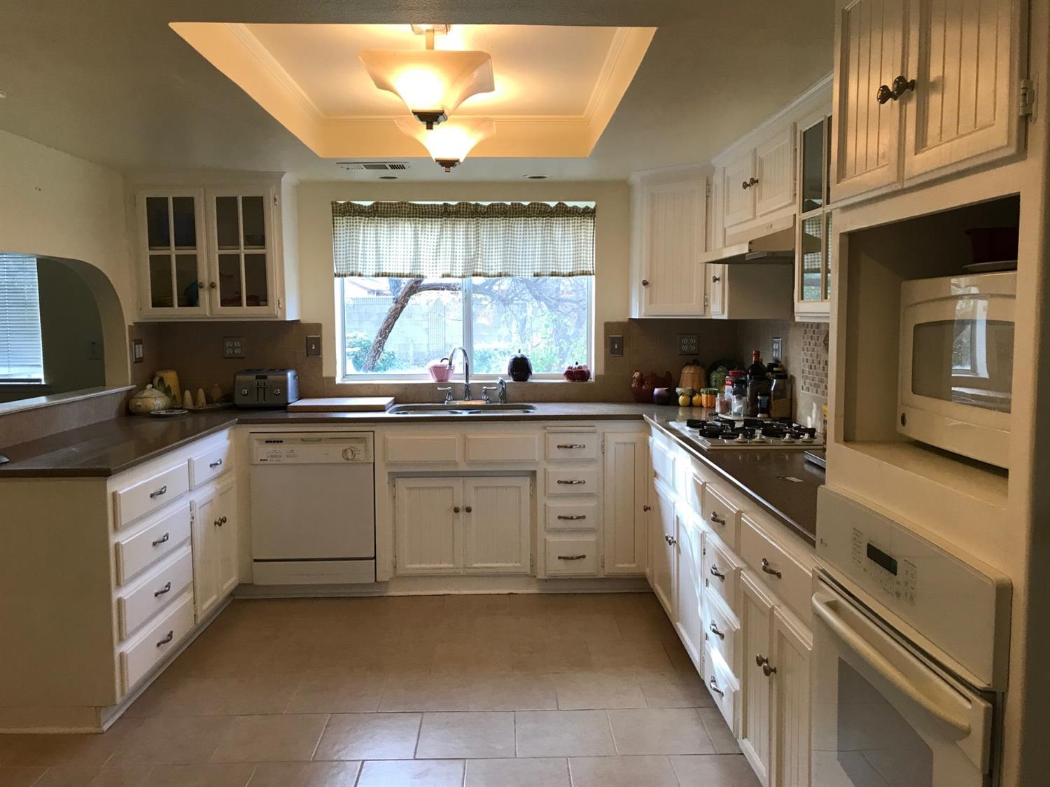 695 Monroe Street Coalinga, CA 93210 - Photo 19 of 60