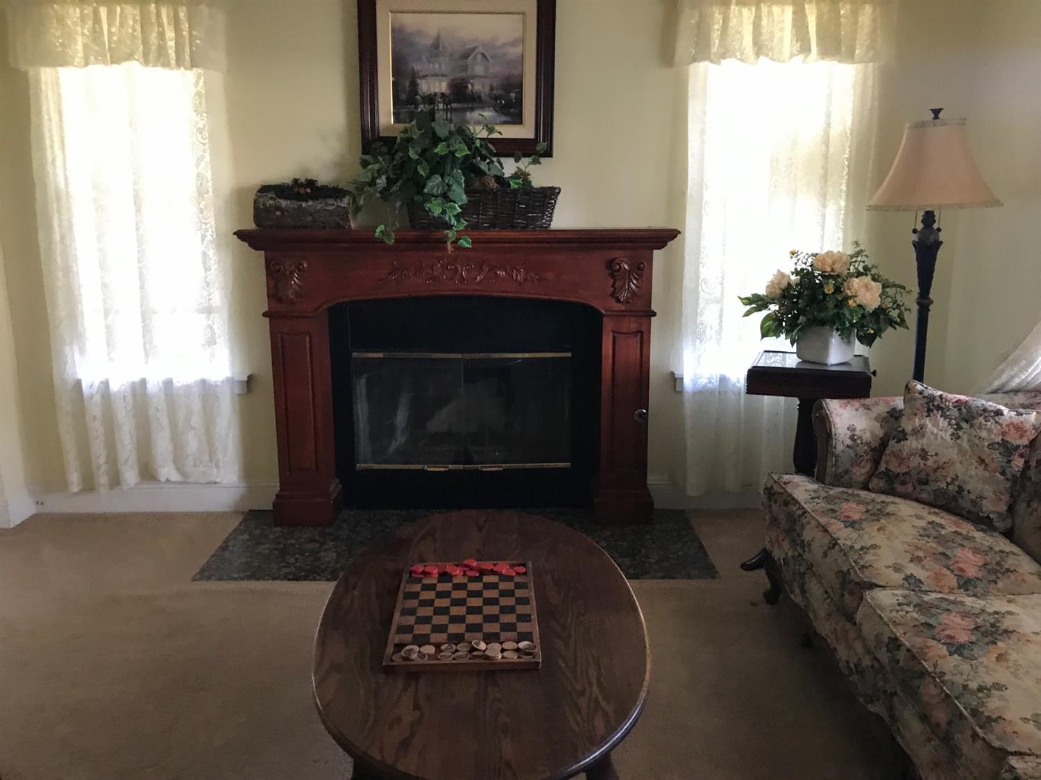 695 Monroe Street Coalinga, CA 93210 - Photo 3 of 60