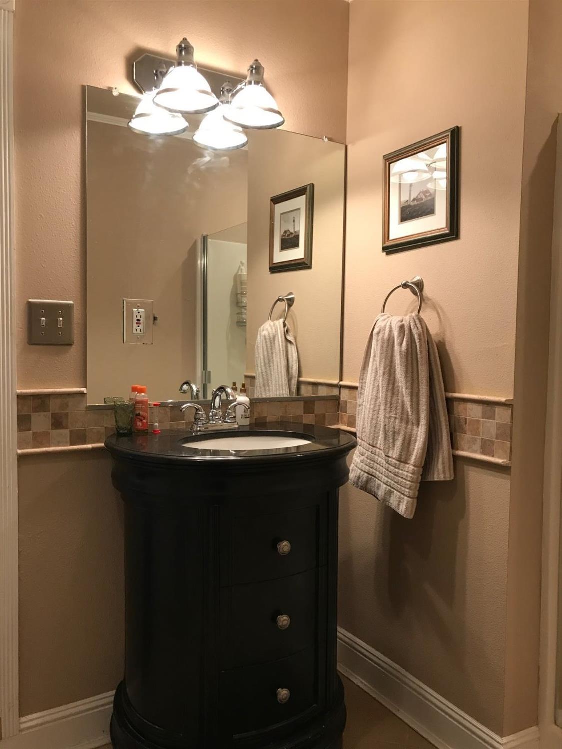 695 Monroe Street Coalinga, CA 93210 - Photo 10 of 60