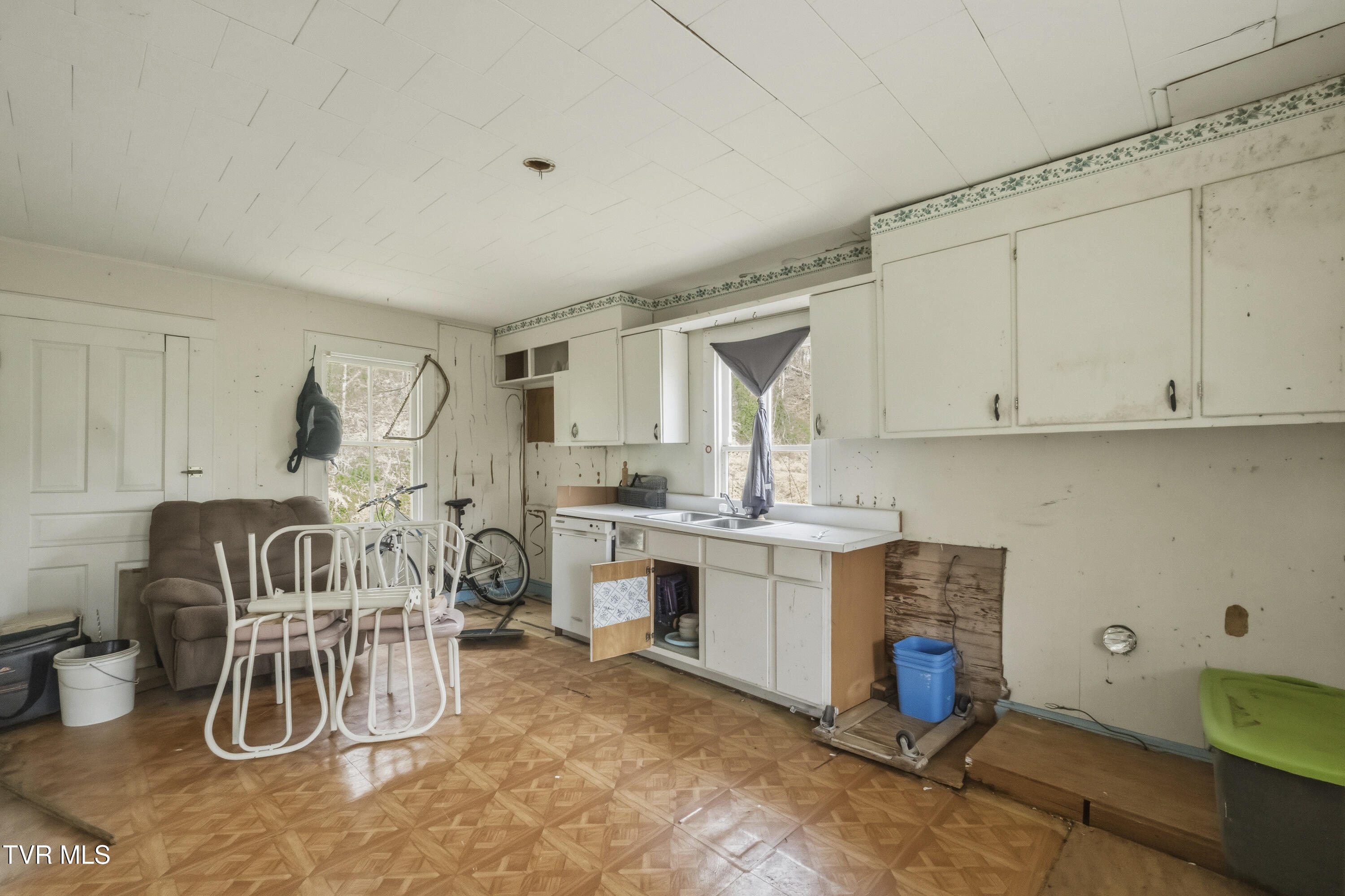 465 Clear Creek Road, Unit 1 Chuckey, TN 37641 - Photo 44 of 44 DSC05447 (1)